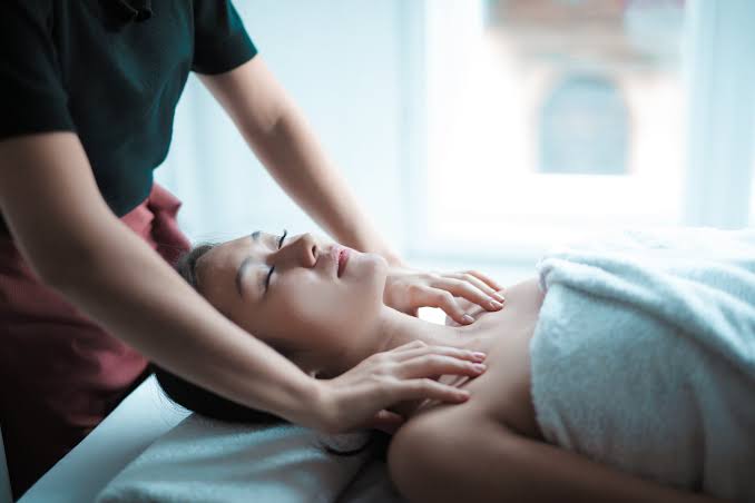 Temukan Pengalaman Pijat Premium dengan Massage.co.id