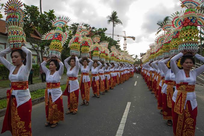 DasarBali.com — Menyatu dengan Budaya, Teknologi, dan Kreativitas Bali